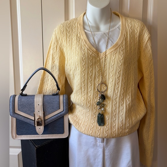 Sweaters - Ladies cable knit pullover sweater, cream yellow color, size large
